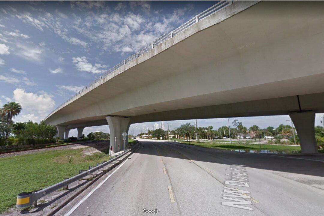 Coast Guard Warns Florida Bridge at ‘Risk of Imminent Collapse’: Reports