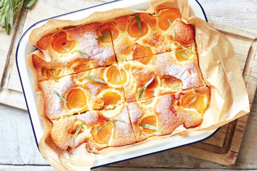 Apricot Yogurt Cake (Prajitura cu Caise)