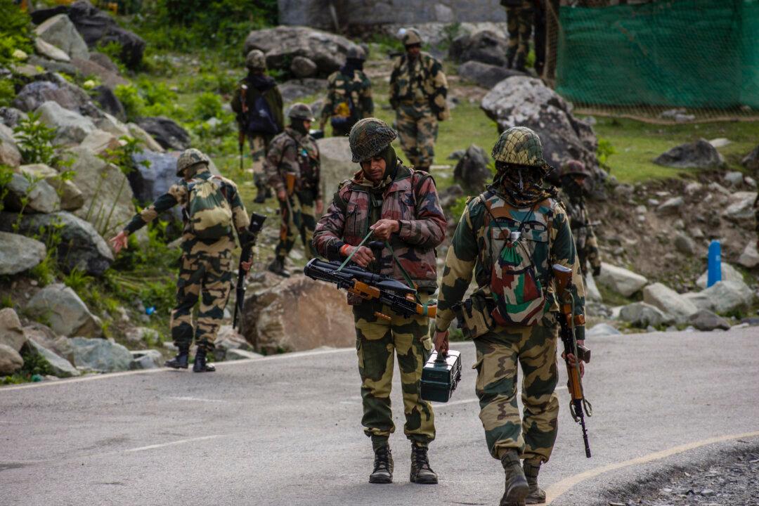 India, China Begin Troop Withdrawal From Disputed Border Area to Resolve Standoff