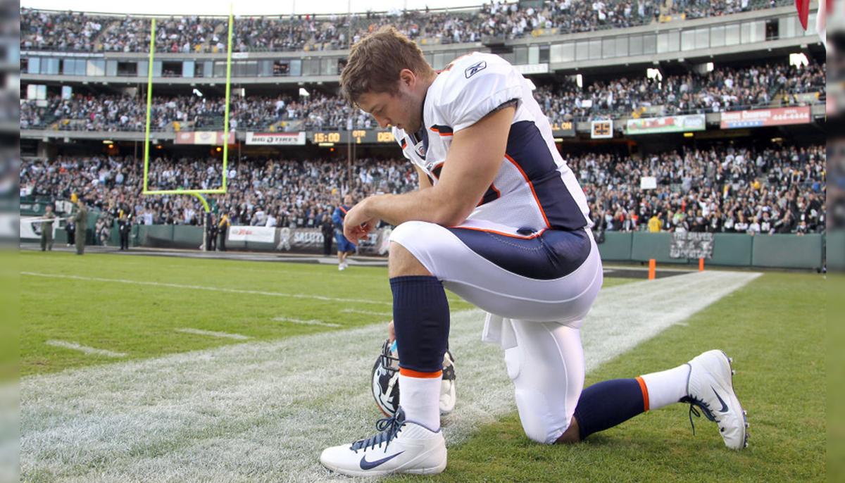‘Know Their Heart’: What Sports Stars Colin Kaepernick and Tim Tebow Kneeled For