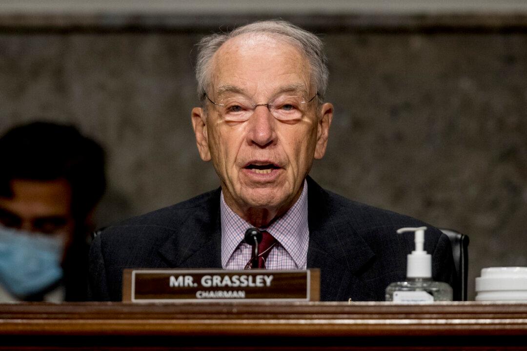 Sen. Grassley Tests Positive for CCP Virus