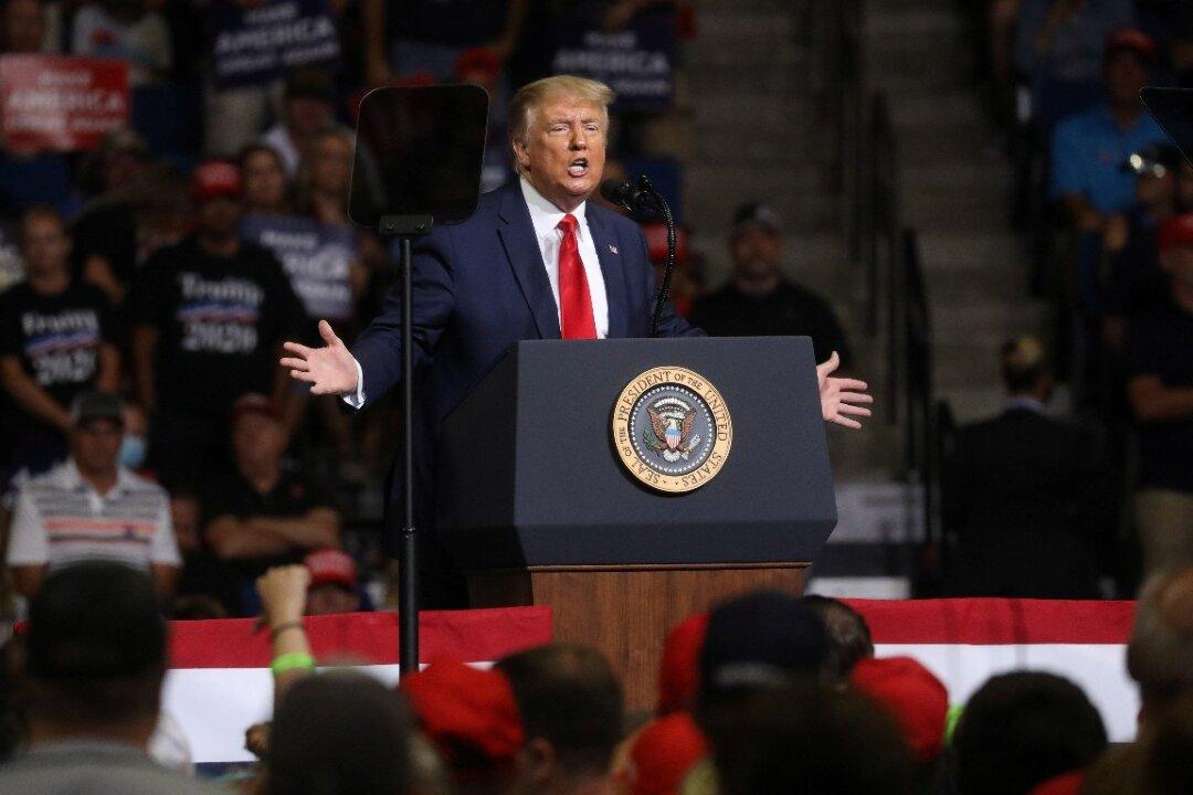 Trump to Suspend H-1B Work Visas Through End of Year