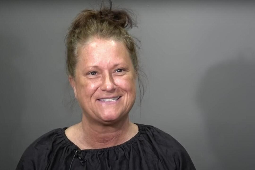 Mom With Tired, Brittle Hair Gets New Look From ‘The Makeover Guy’–and Jaws Hit the Floor