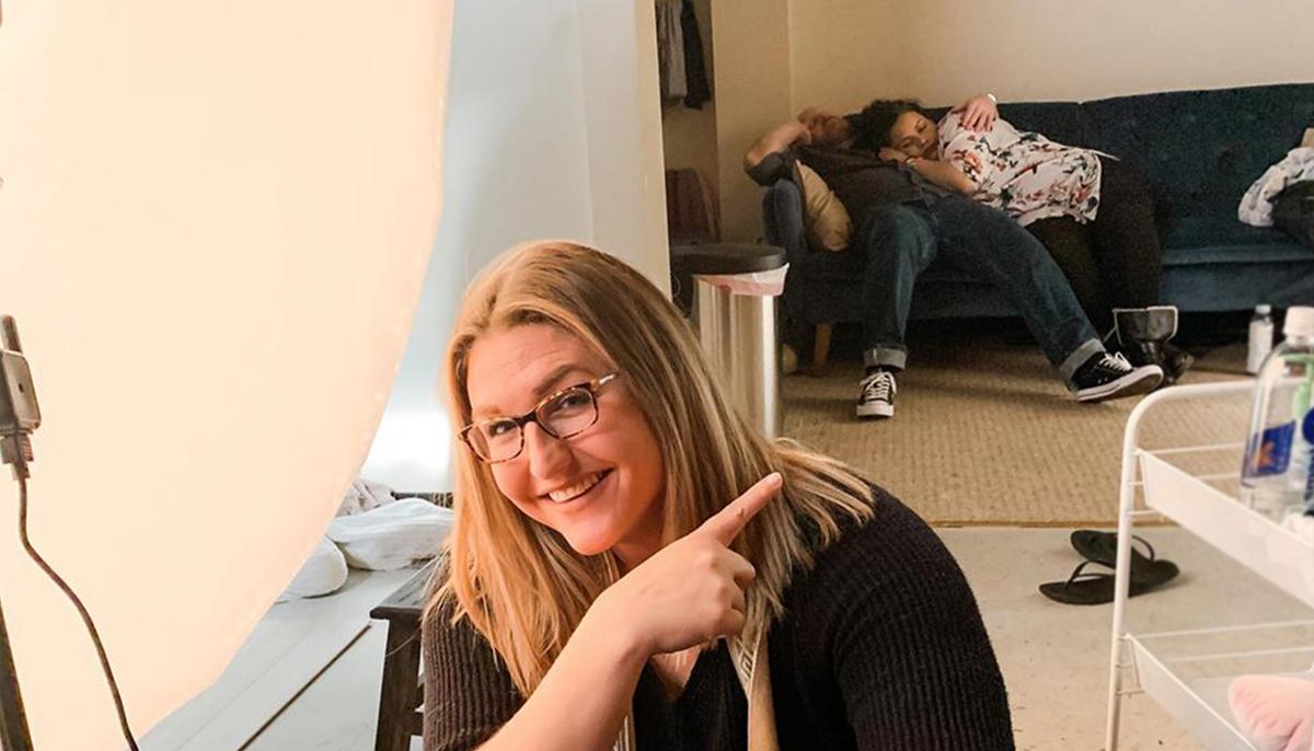 Exhausted Parents Fall Asleep During Their Newborn Baby’s Photoshoot