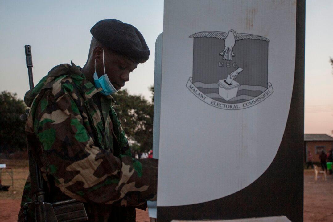 Malawi Starts Counting Votes in Rerun of Presidential Election