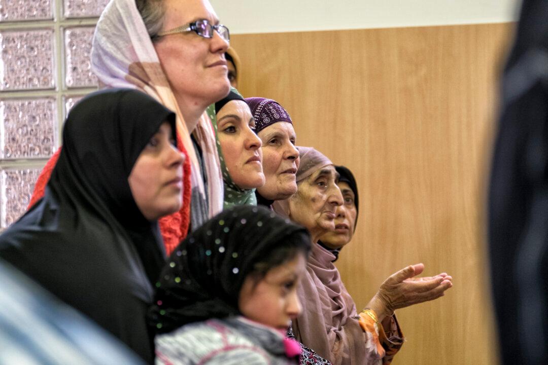 Victoria Government Concerned Non-English Speakers Not Receiving Covid-19 Information