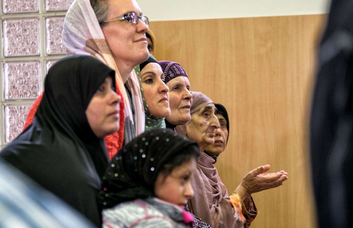 Survey Suggests Muslim Voter Support for Major Parties Plummeting