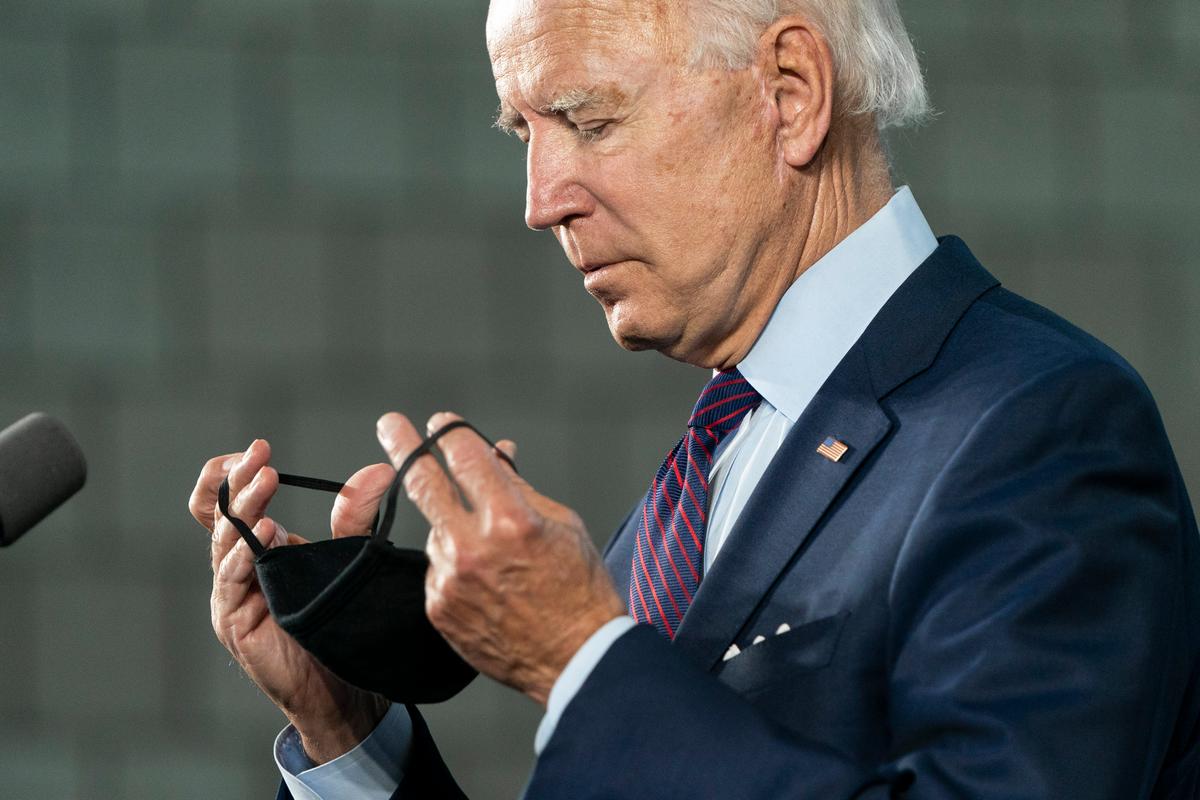 Biden Says He'd Use Executive Powers to Force People to Wear Masks in Public