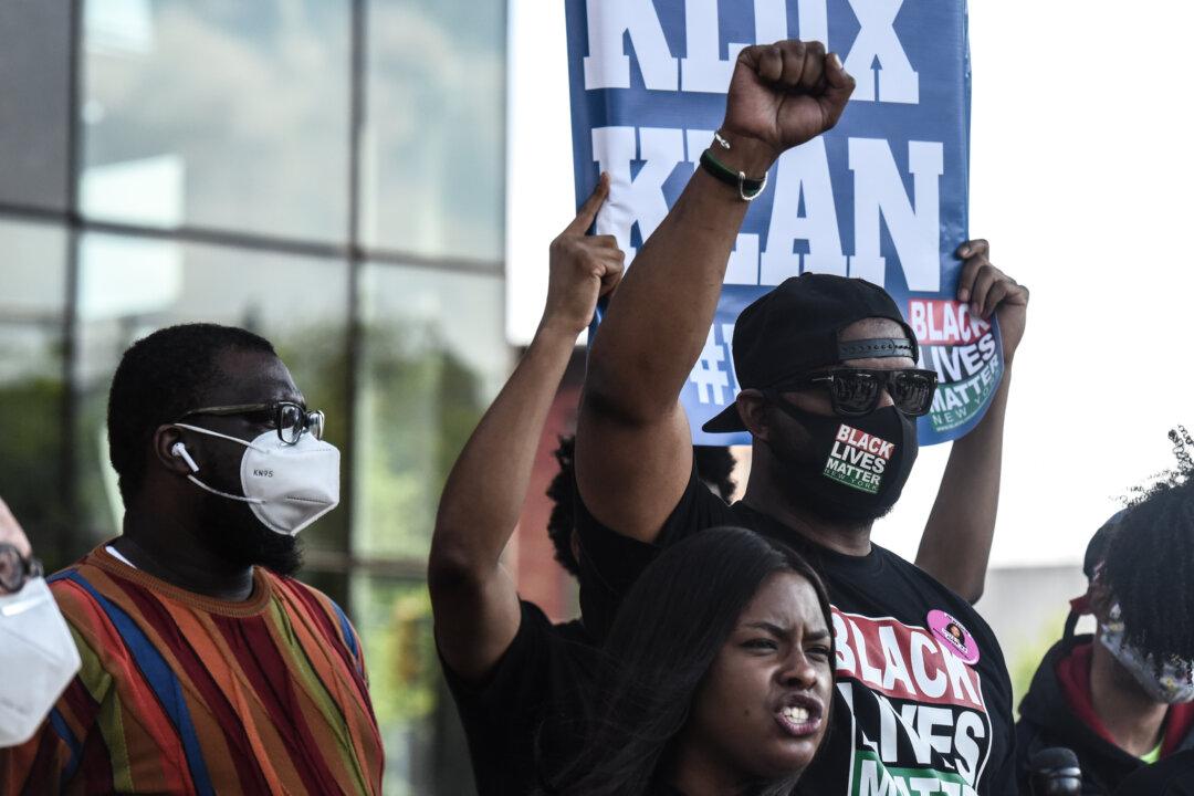 Black Lives Matter Organizer Open to Meeting With Trump