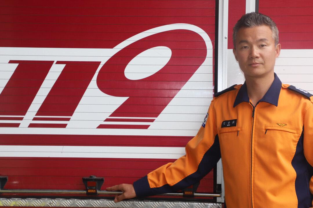 A South Korean Firefighter Is Saving Lives With Faith and Courage Amid CCP Virus