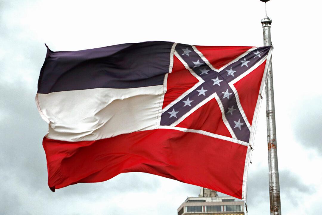 Mississippi House Votes to Move Toward Flag-Changing Bill After Governor Signals Support