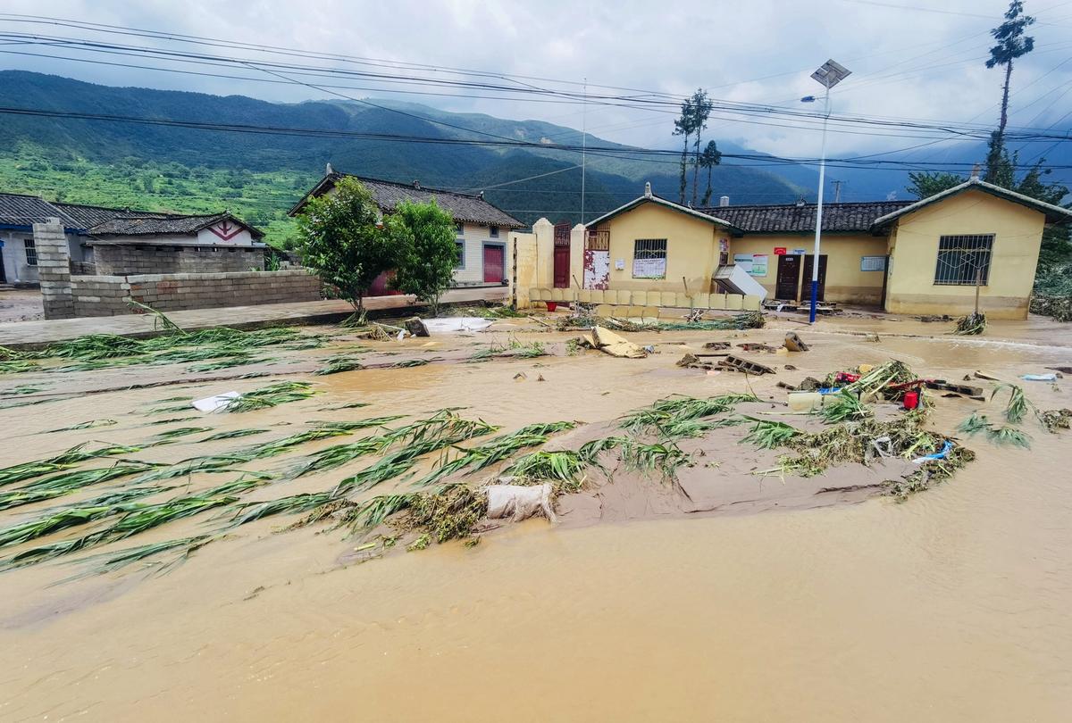 Flooding Worsens in China as Discharged Waters From Three Gorges Dam Inundate Cities