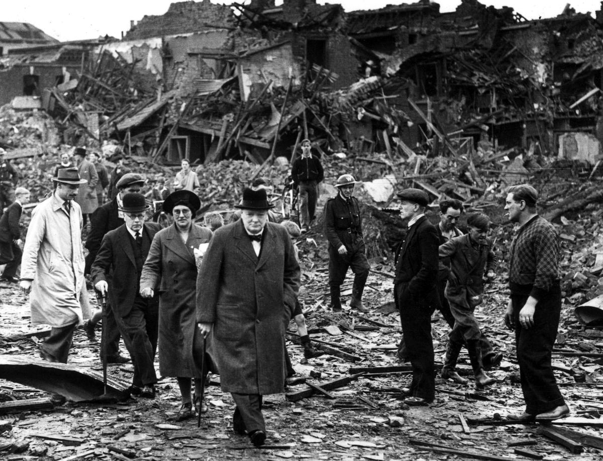 Lewis and Tolkien on War and Hope in Hard Times