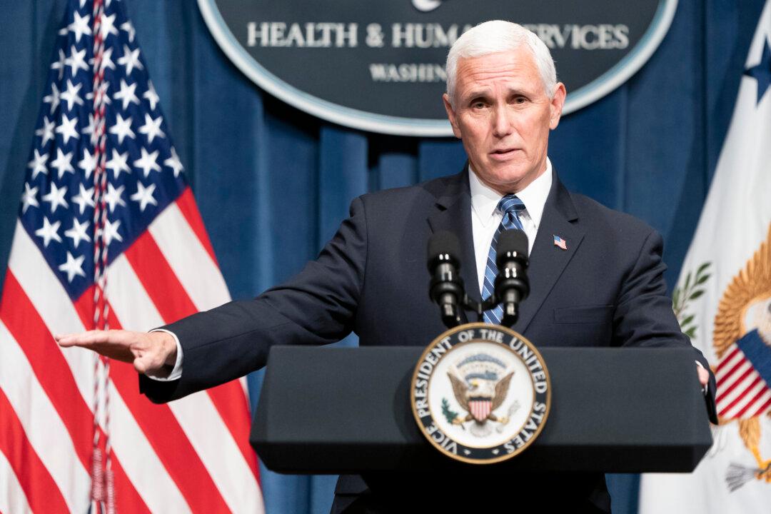 Pence: White House Looks to Governors to Set Mask-Wearing Policies