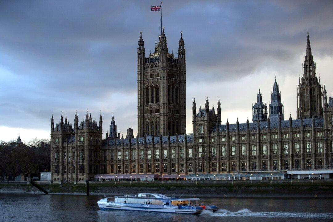 UK Watchdog Calls for Tougher Sanctions Against Unethical Politicians