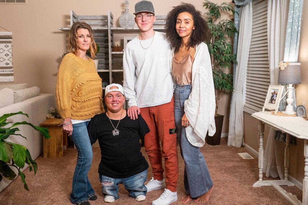 ‘I Knew I Would Find Love’: Man Born With Deformed Limbs Marries ‘Pretty Woman’ and Has Kids