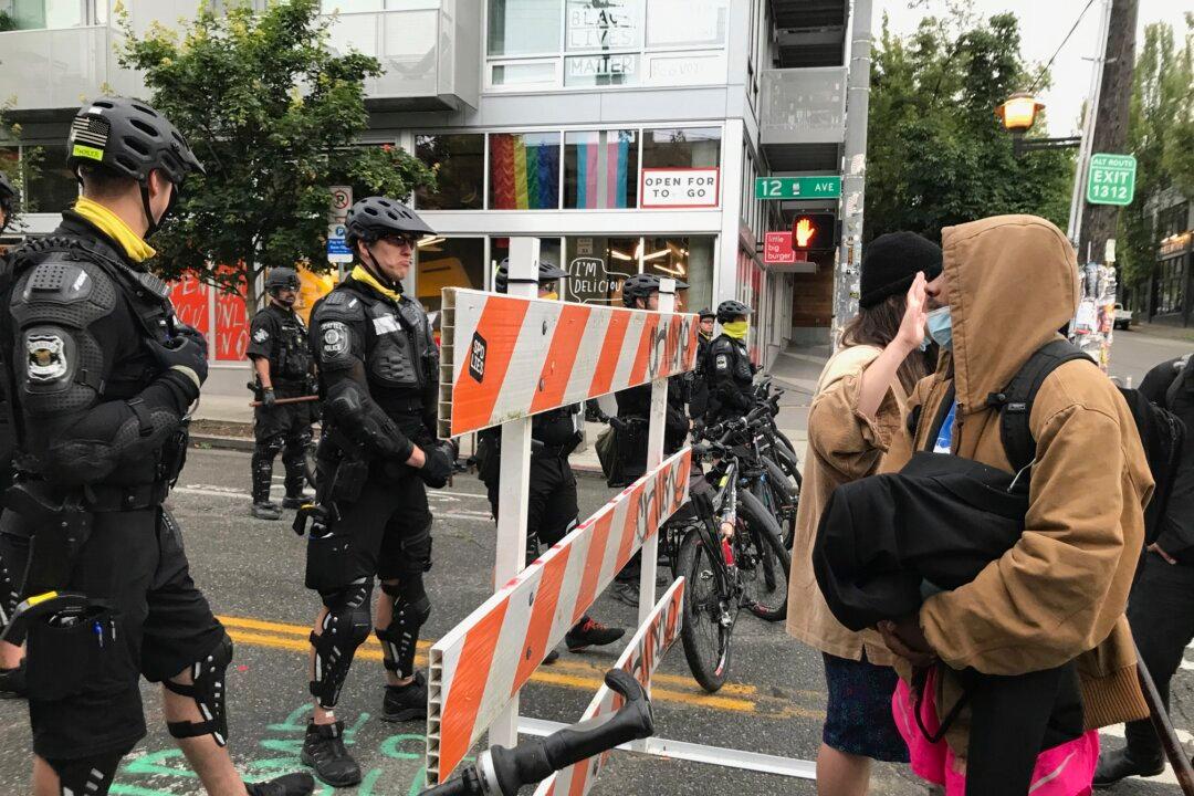 Barr Praises Police Chief for Restoring Rule of Law in Seattle Following Autonomous Zone Clearing