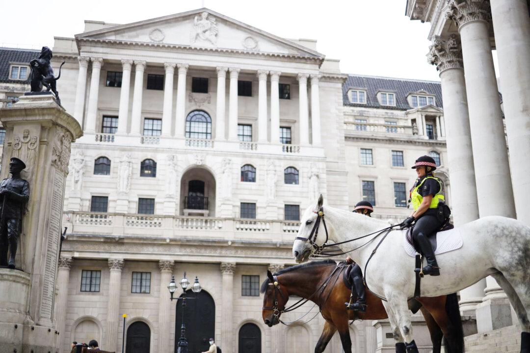 British Judge Denies Venezuela Access to Gold in Bank Vault
