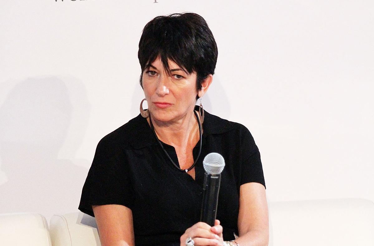Ghislaine Maxwell Joined in Sexual Encounters With Epstein, Accuser Testifies