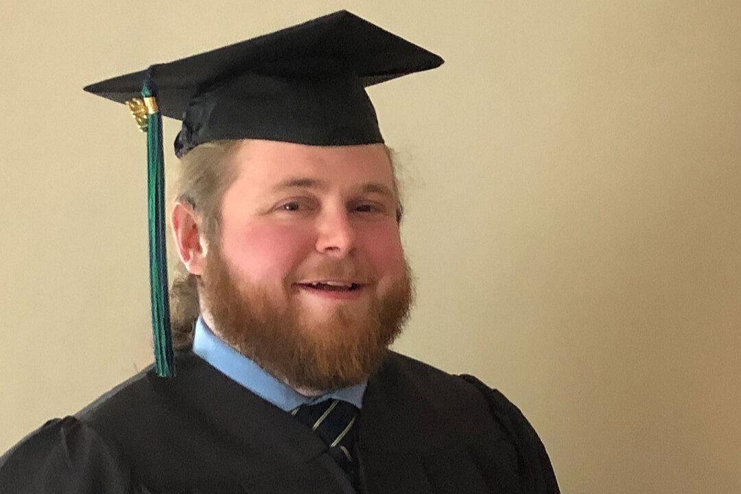 School Bus Driver Inspired by Kids He Drove Every Day Earns College Degree to Become a Teacher