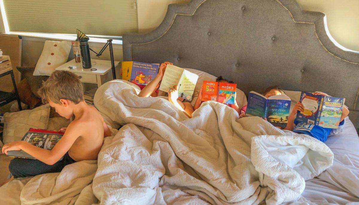 Mom Puts Her Kids on a ‘Screen Detox,’ Shares Amazing Results of Its Positive Impact