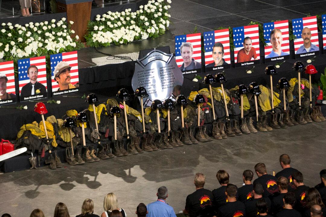 Arizona Governor Honors 19 Fallen Firefighters Who Died in Yarnell Hill Wildfire