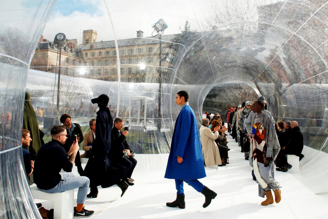 As Paris Fashion Week Is Streamed, Critics Look to Future