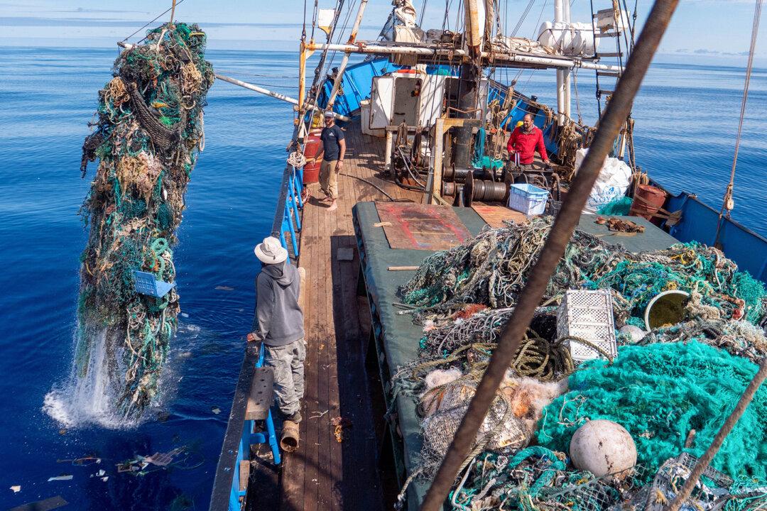Massive Pacific Ocean Cleanup Sets Record, Hauls Over 100 Tons of Toxic Plastic Waste