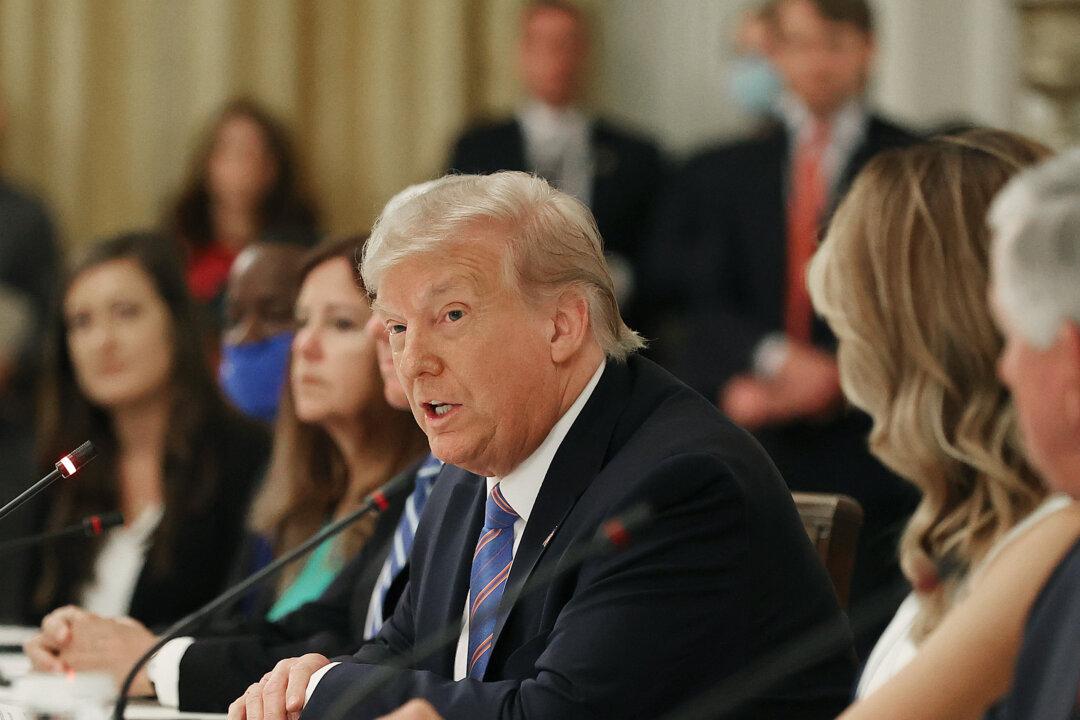 Trump Calls on Schools to Reopen, Vows to Pressure Governors