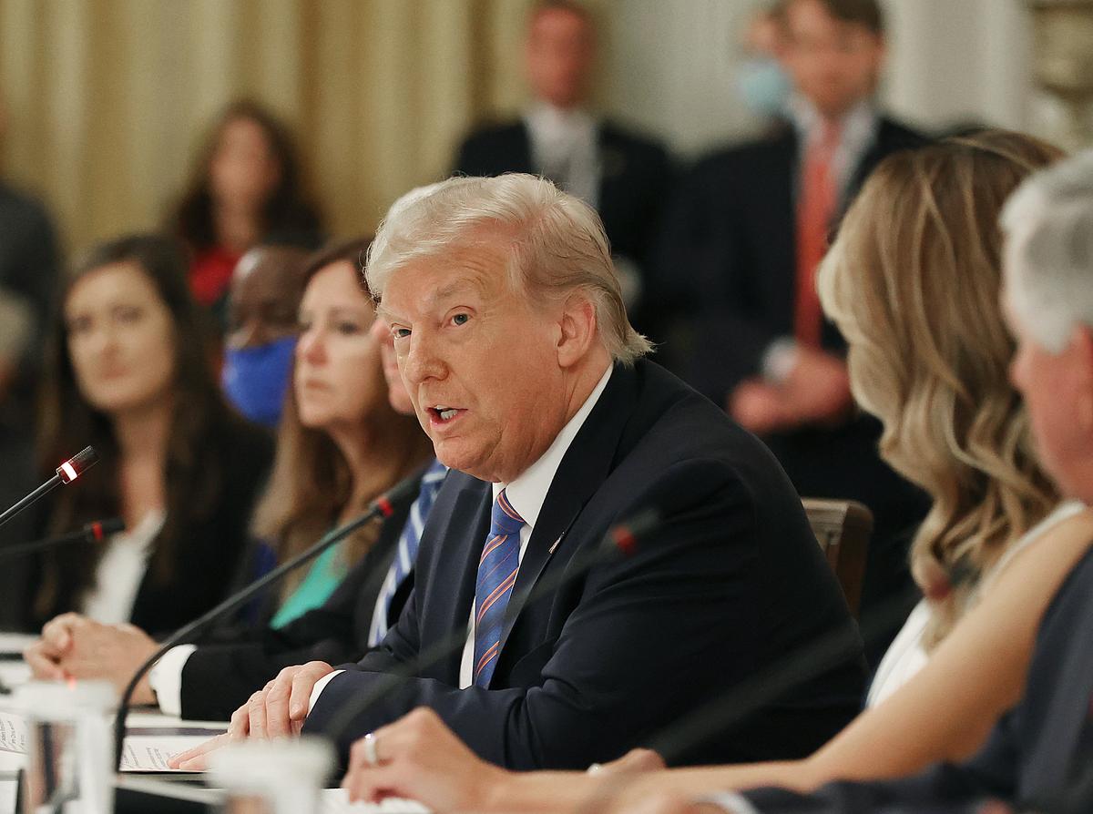 Trump Calls on Schools to Reopen, Vows to Pressure Governors