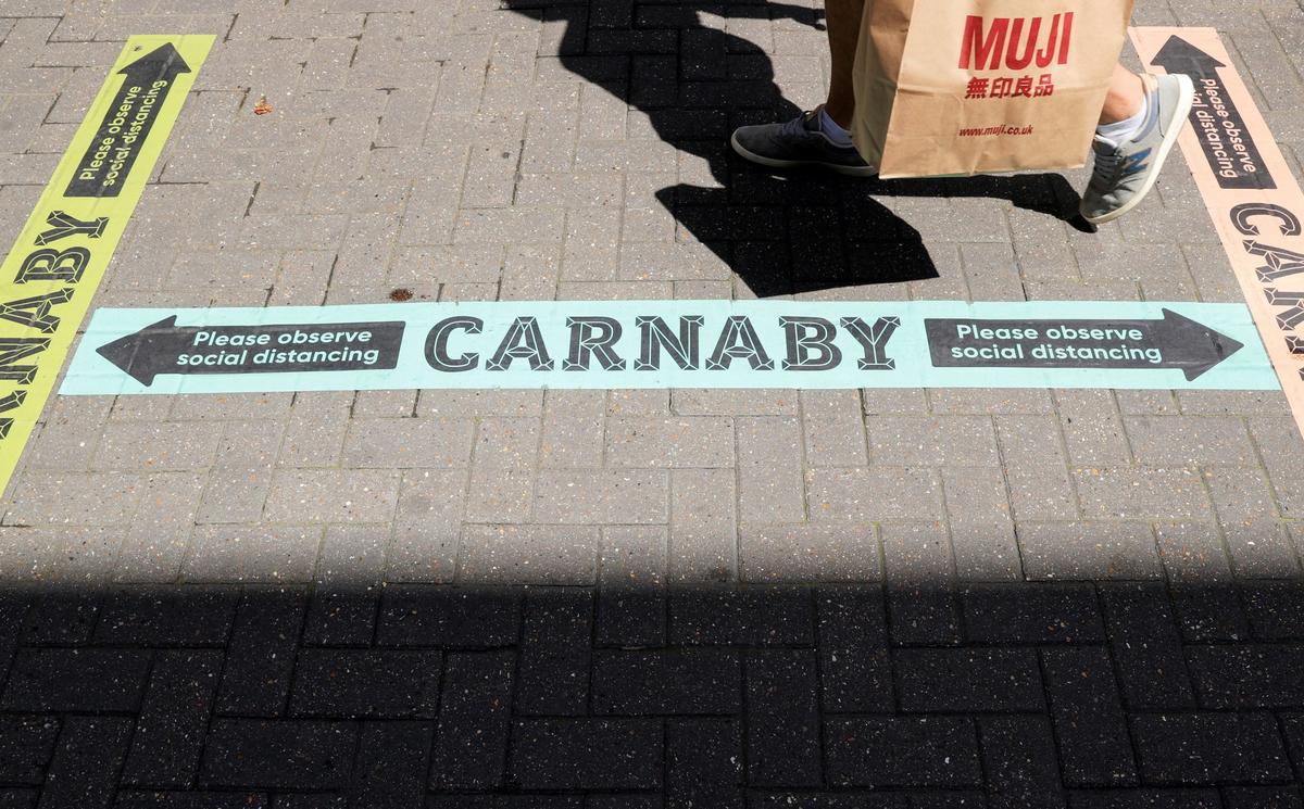 UK Consumers Remain Cautious About Returning to High Streets