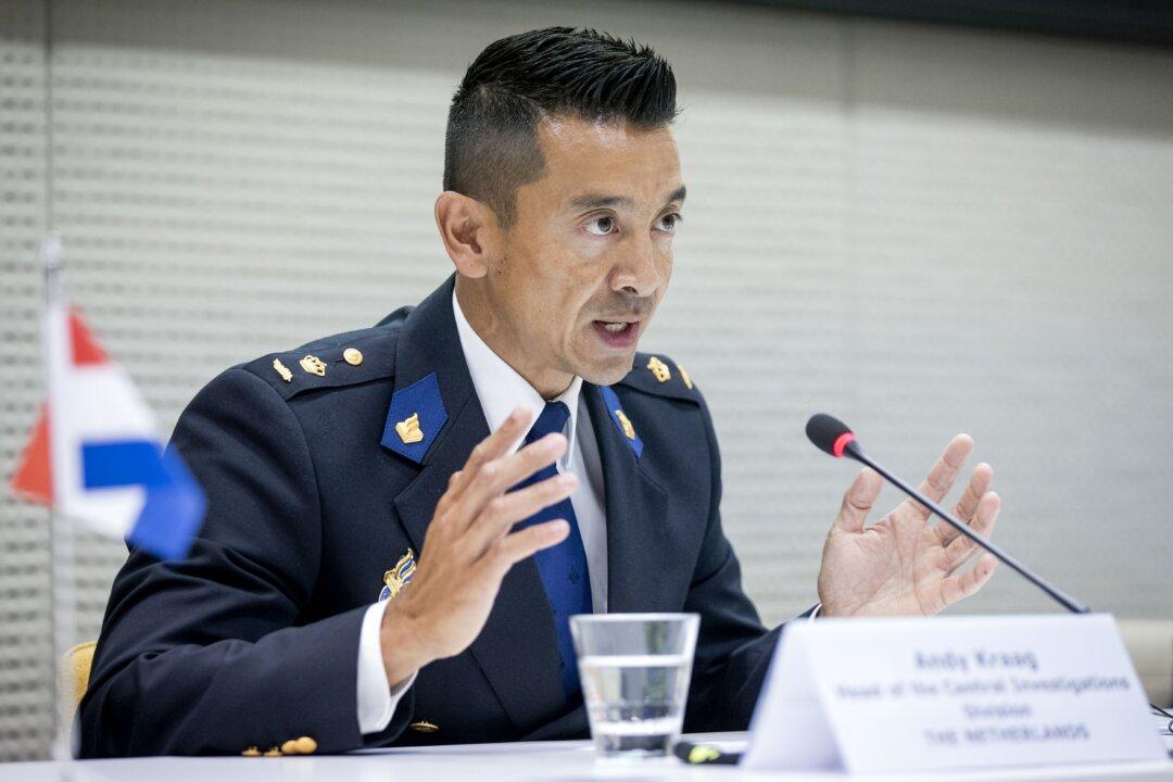 Dutch Police Arrest 6 Men, Uncover Makeshift Torture Chamber