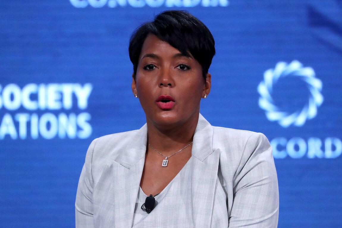 Atlanta Mayor Announces Plans to Add 250 New Police Officers to Streets Amid Surge in Crime