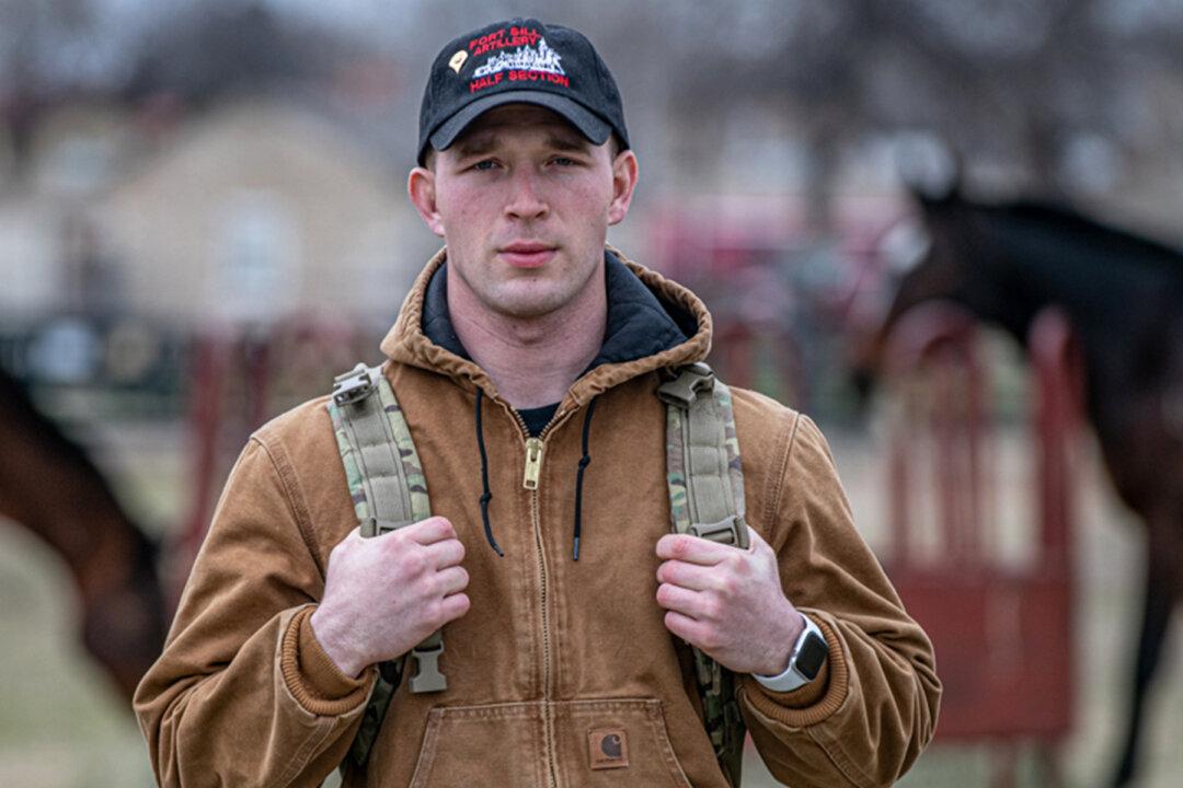 Army Medic Helps Street-Shooting Victim on Hearing Gunfire Feet From His Home