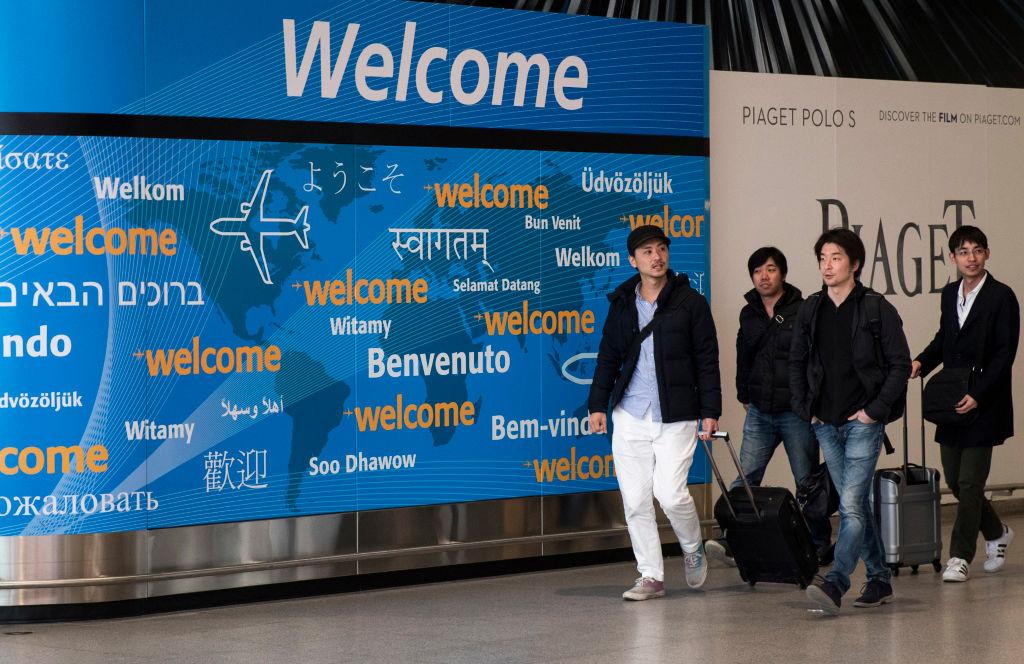 US Senators Introduce Bill to End Birth Tourism, Highlighting Large Numbers From China