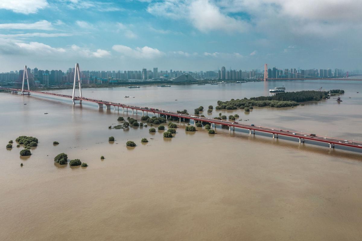 Mudslides Destroy Hundreds of Homes in Chinese Villages; Many Feared Dead