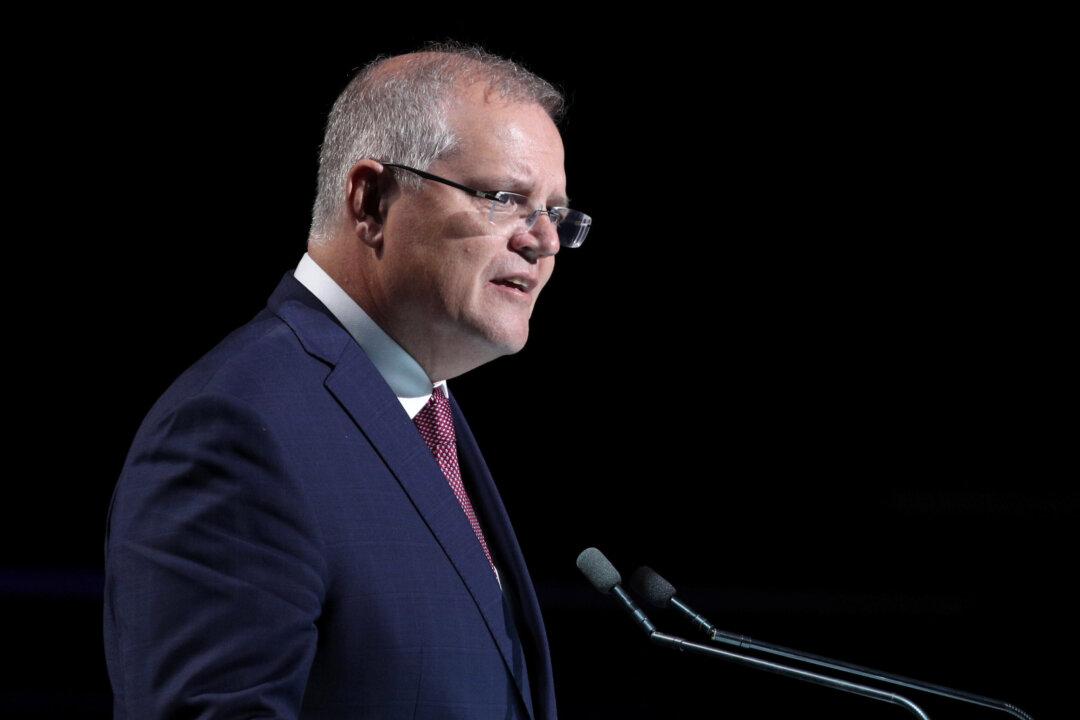 Australian PM Backs Vaccine Sharing and Virus Inquiry