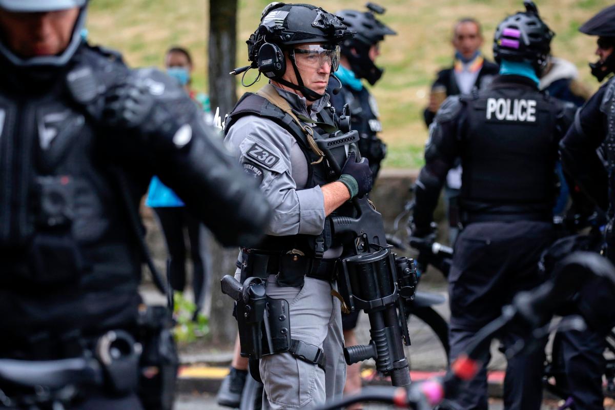 Plan to Defund Seattle Police Department Gains Support of Majority of City Council