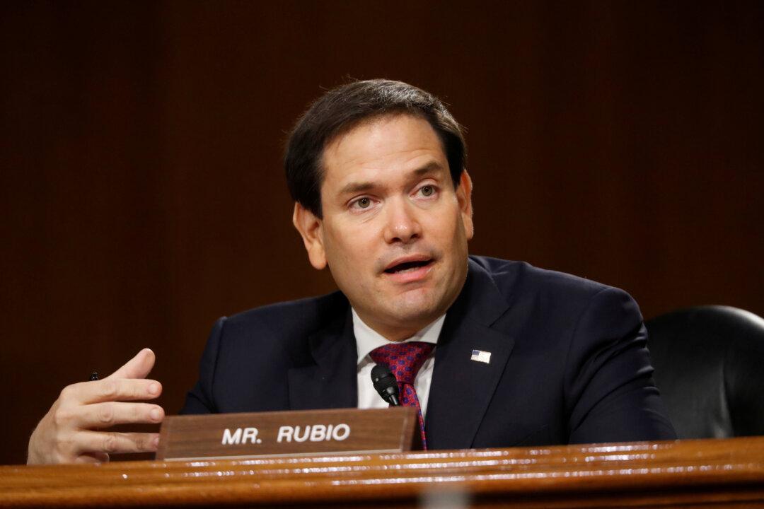 Bipartisan Senate Coalition Calls for Banning Imports Made With Uyghur Slave Labor