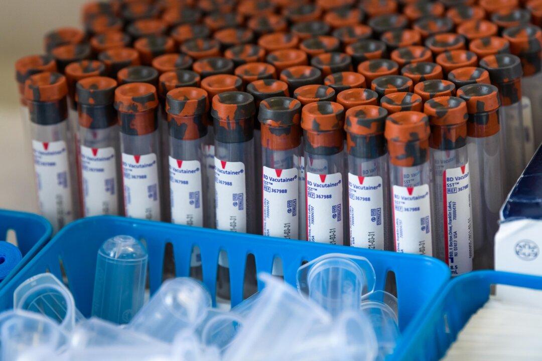 Regeneron Treatment Likely Provides Several Months of COVID-19 Immunity, CEO Says