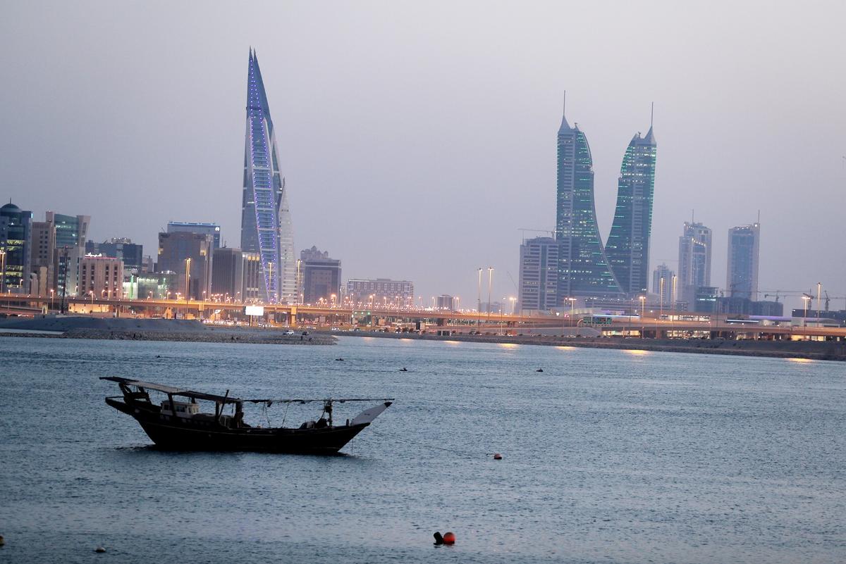 Bahrain Seeks to Restore Ties with Iran, King Tells Putin in Moscow