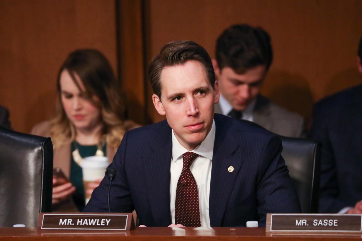 Hawley Seeks Civil Rights Probe of Confiscation of St. Louis Couple’s Firearms