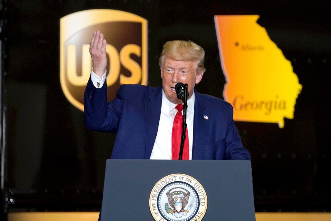 Trump Praises New Rule to Speed up Environmental Reviews for Major Infrastructure Projects