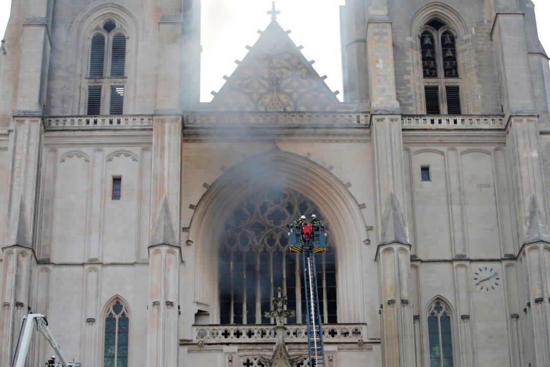 Fire Destroys Organ, Shatters Stained Glass at Nantes Cathedral in France