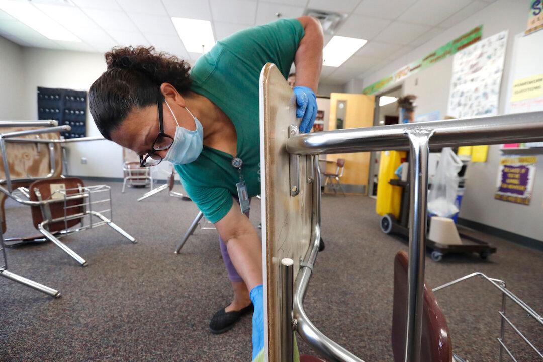 Arkansas Requires Schools to Open for On-campus Learning 5 Days a Week