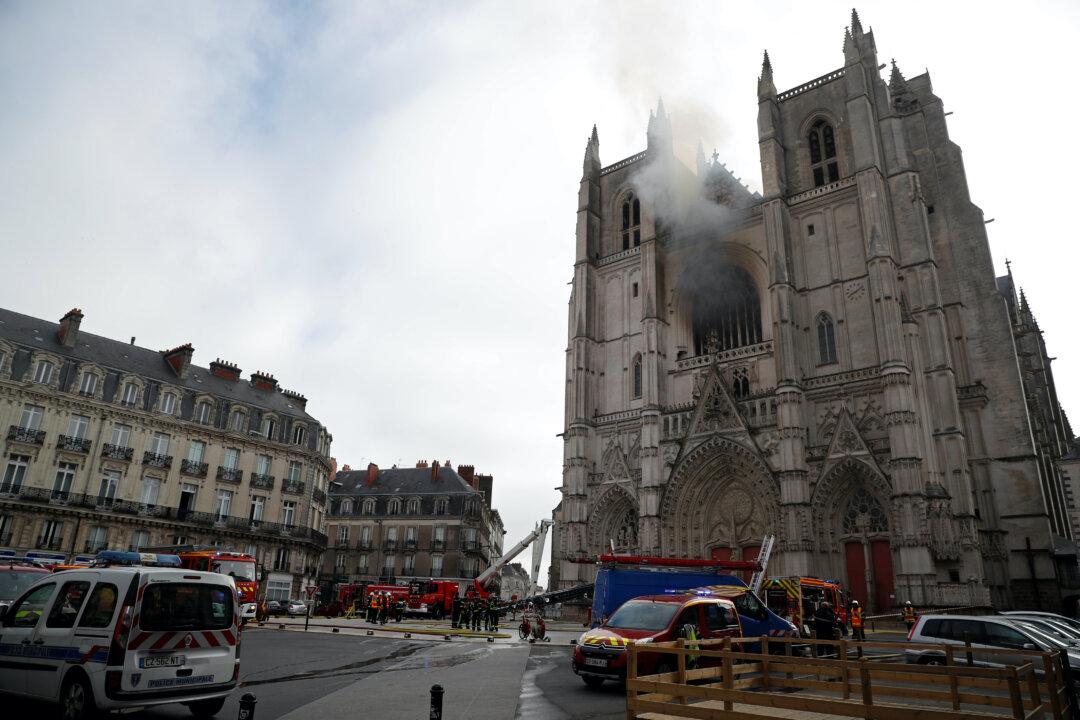 Man in Custody After Nantes Cathedral Fire: French TV