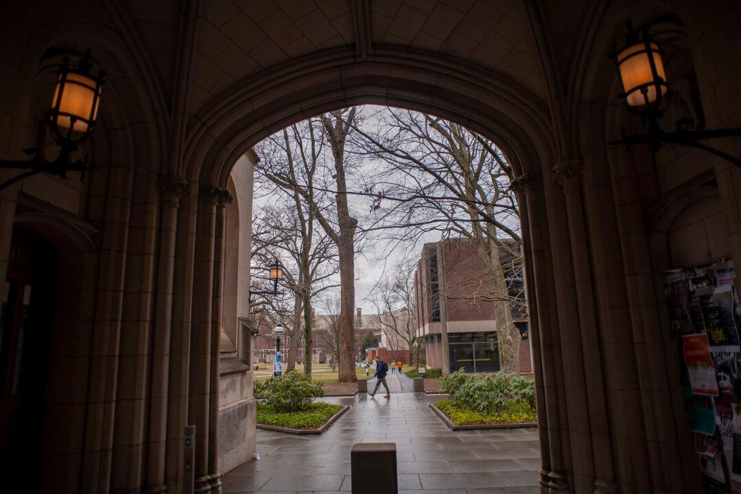 Princeton University Delays Start of Spring Semester, Bans Students From Leaving the County