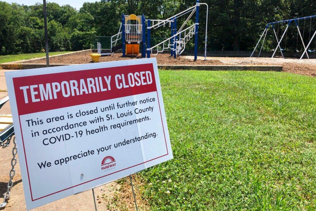 Facing Uncertain Fall, Schools Make Flexible Reopening Plans