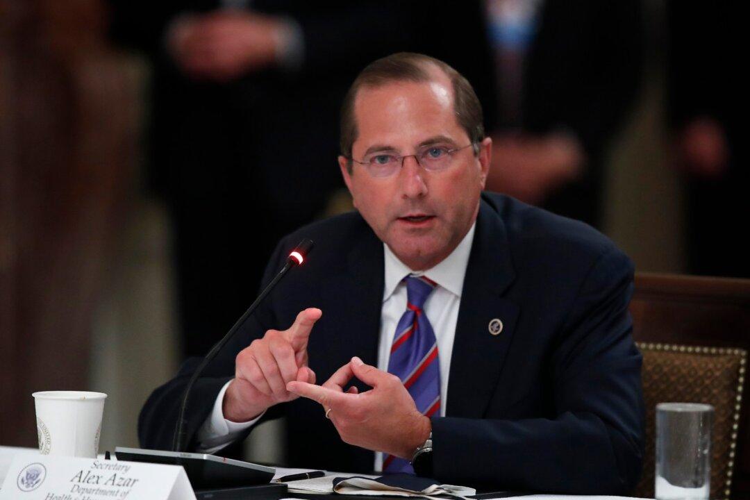 COVID-19 Vaccine Will Be Distributed to All Jurisdictions Within 24 Hours of FDA Approval: HHS