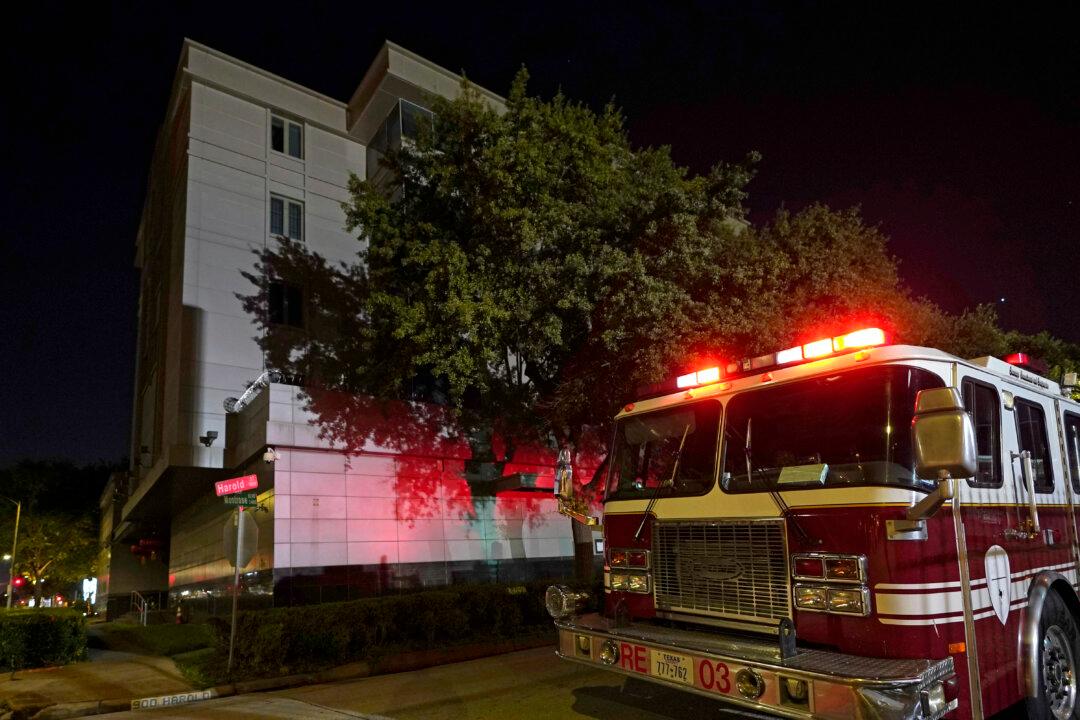 Houston Chinese Consulate Likely Burned Secret Reports on Spy Operations: Former Chinese Diplomat